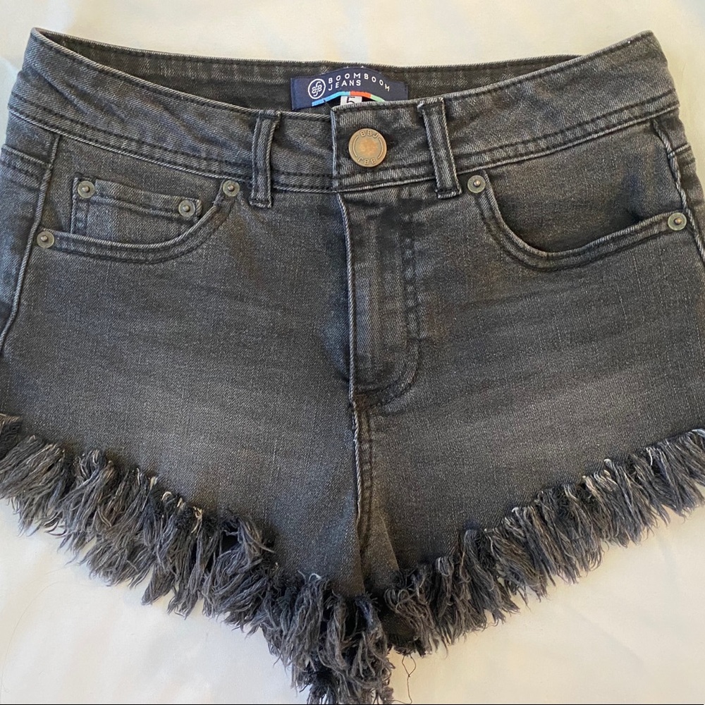 BOOM BOOM JEAN SHORT